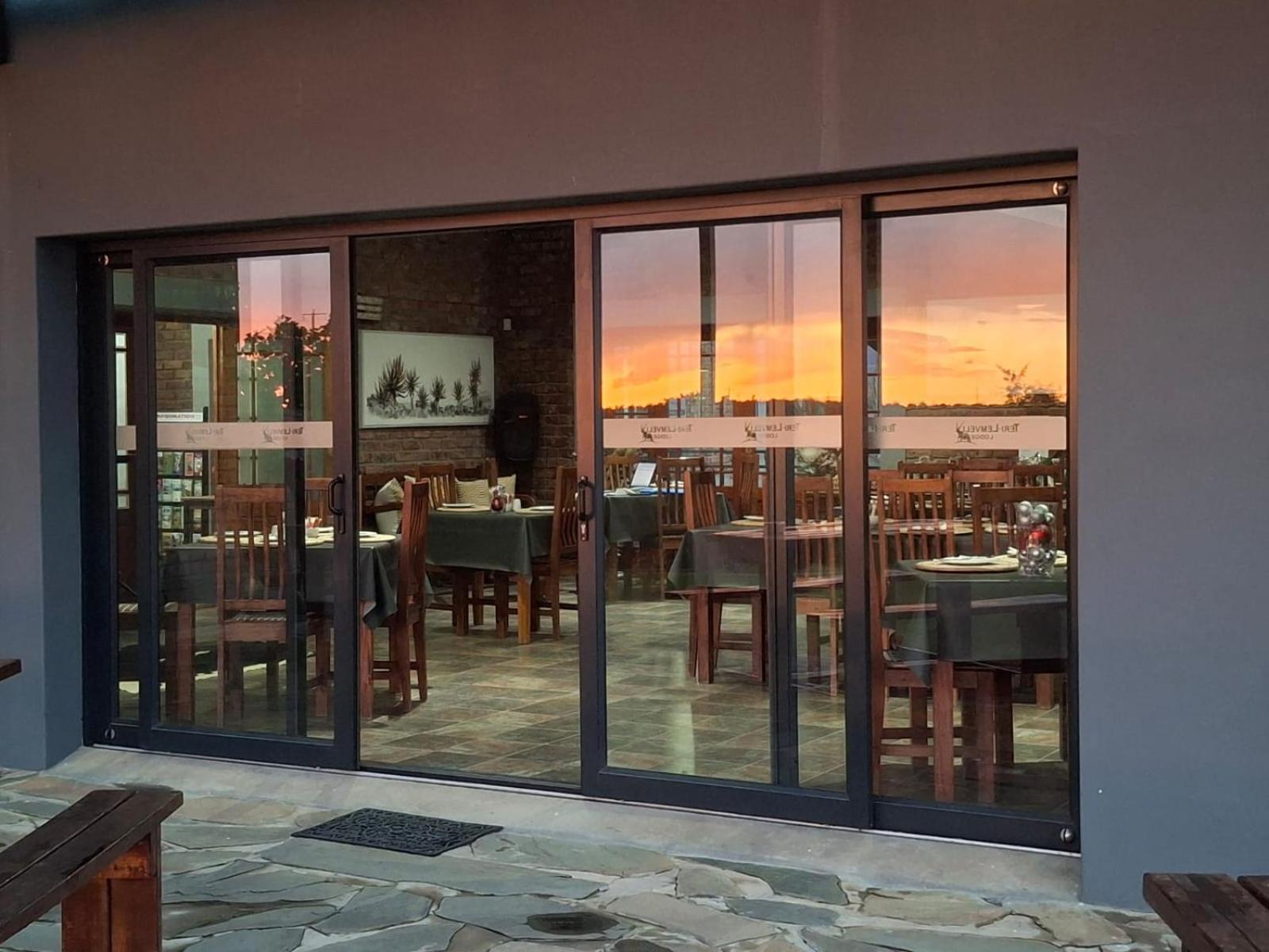 Teri-Lemveli Lodge Beaufort West Exterior photo
